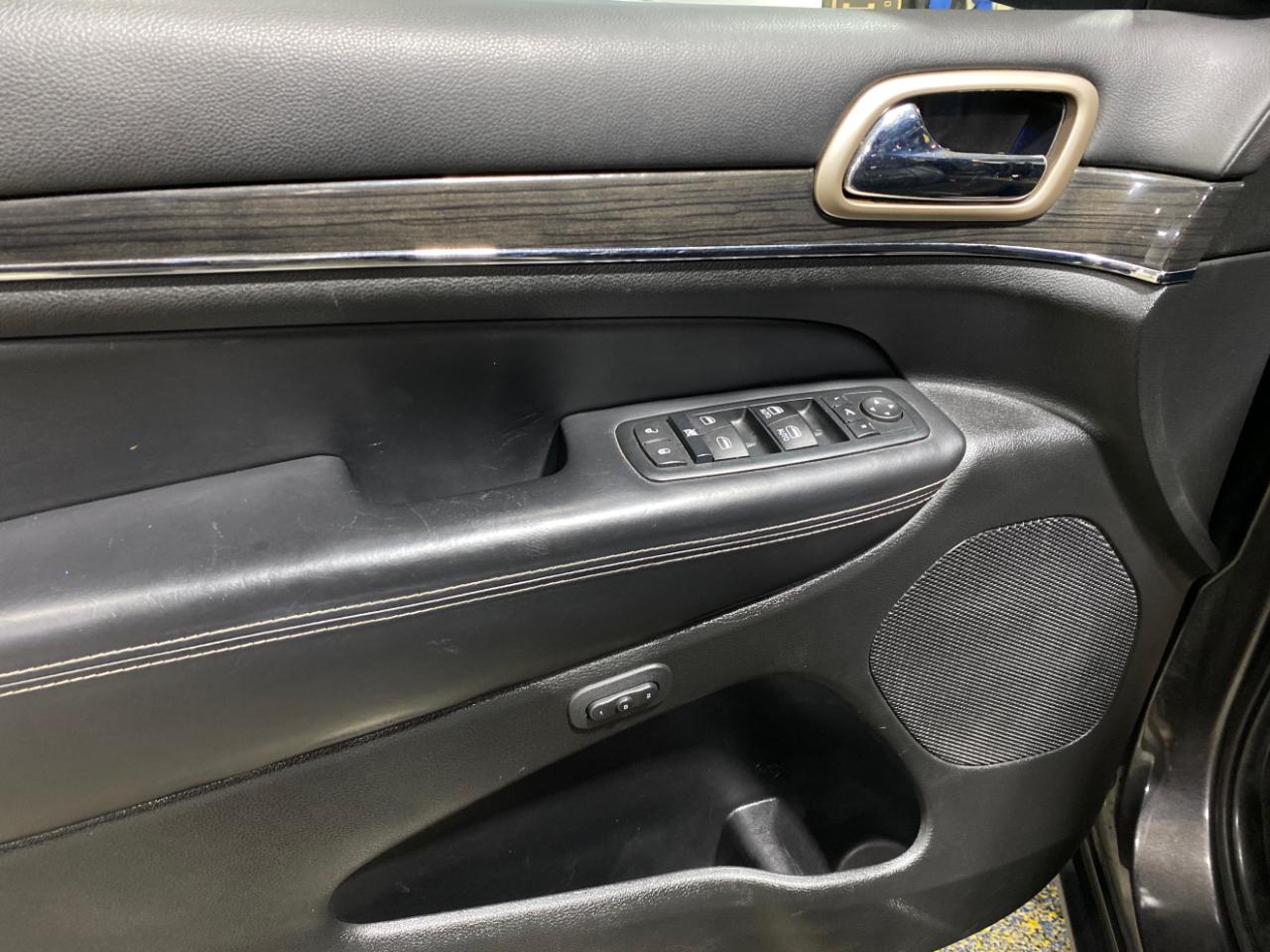 Jeep Grand Cherokee Overland 4WD 2015