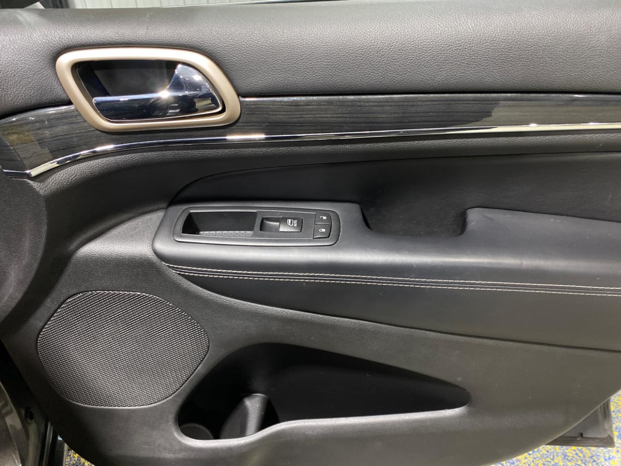 Jeep Grand Cherokee Overland 4WD 2015