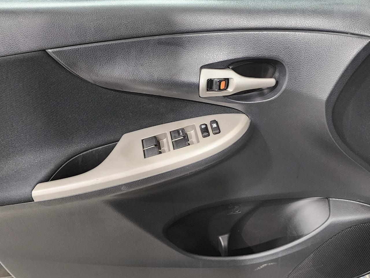 Toyota Corolla  2013