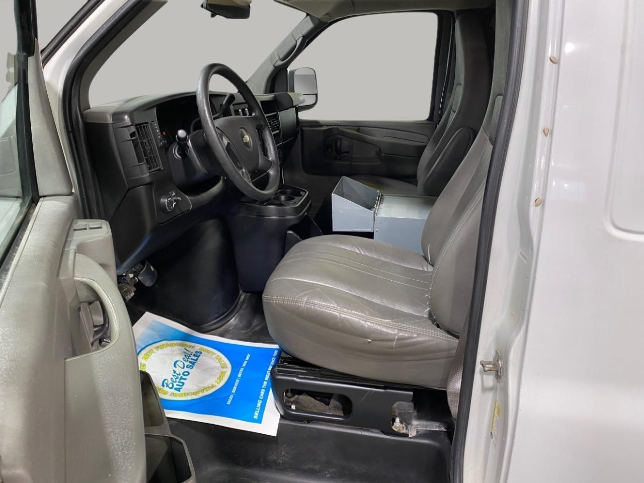 Chevrolet Express 1500 Cargo 2011