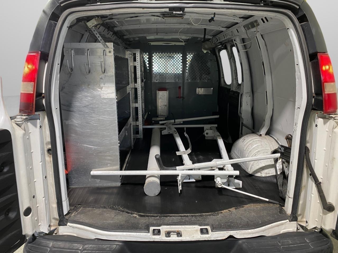 Chevrolet Express 1500 Cargo 2011