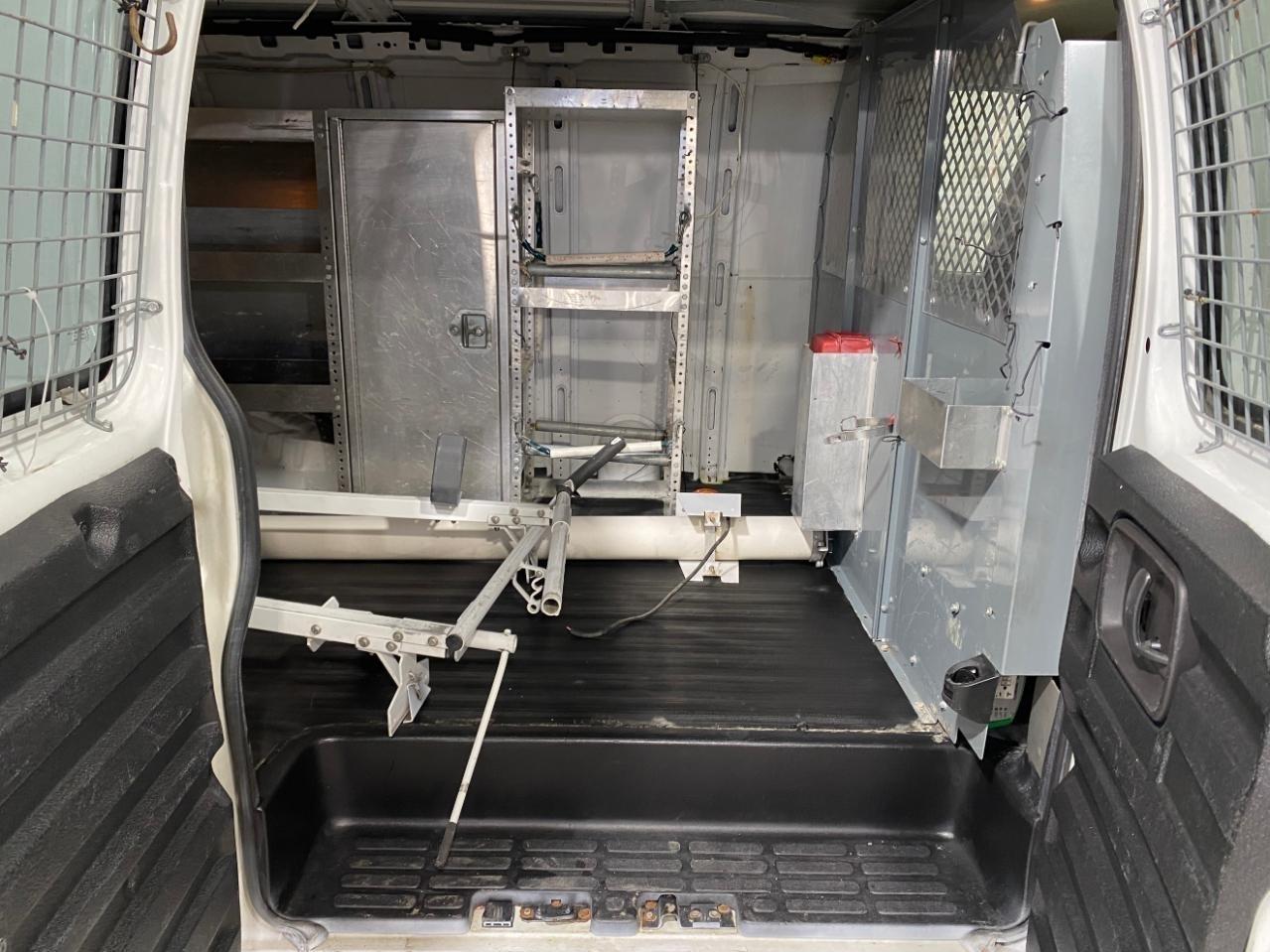 Chevrolet Express 1500 Cargo 2011