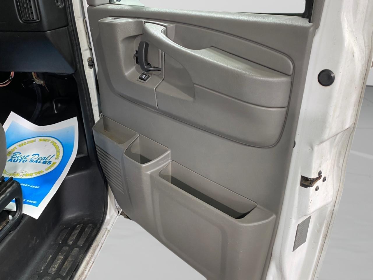 Chevrolet Express 1500 Cargo 2011