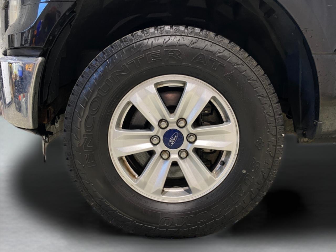 Ford F-150 XLT SuperCrew 5.5-ft. Bed 4WD 2015