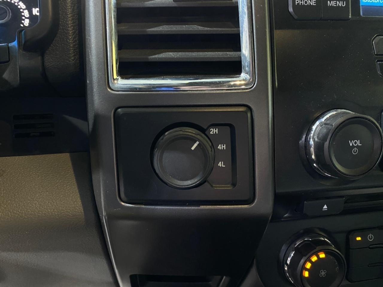 Ford F-150 XLT SuperCrew 5.5-ft. Bed 4WD 2015