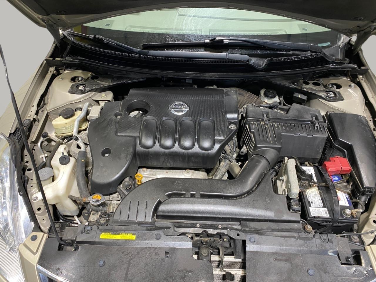 Nissan Altima 2.5 SL AWD 2010