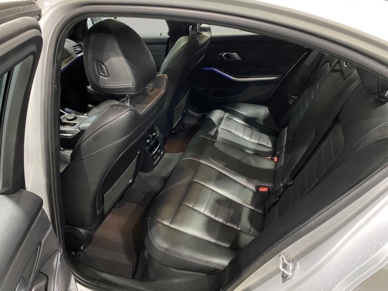 BMW 3-Series 330i xDrive 2020