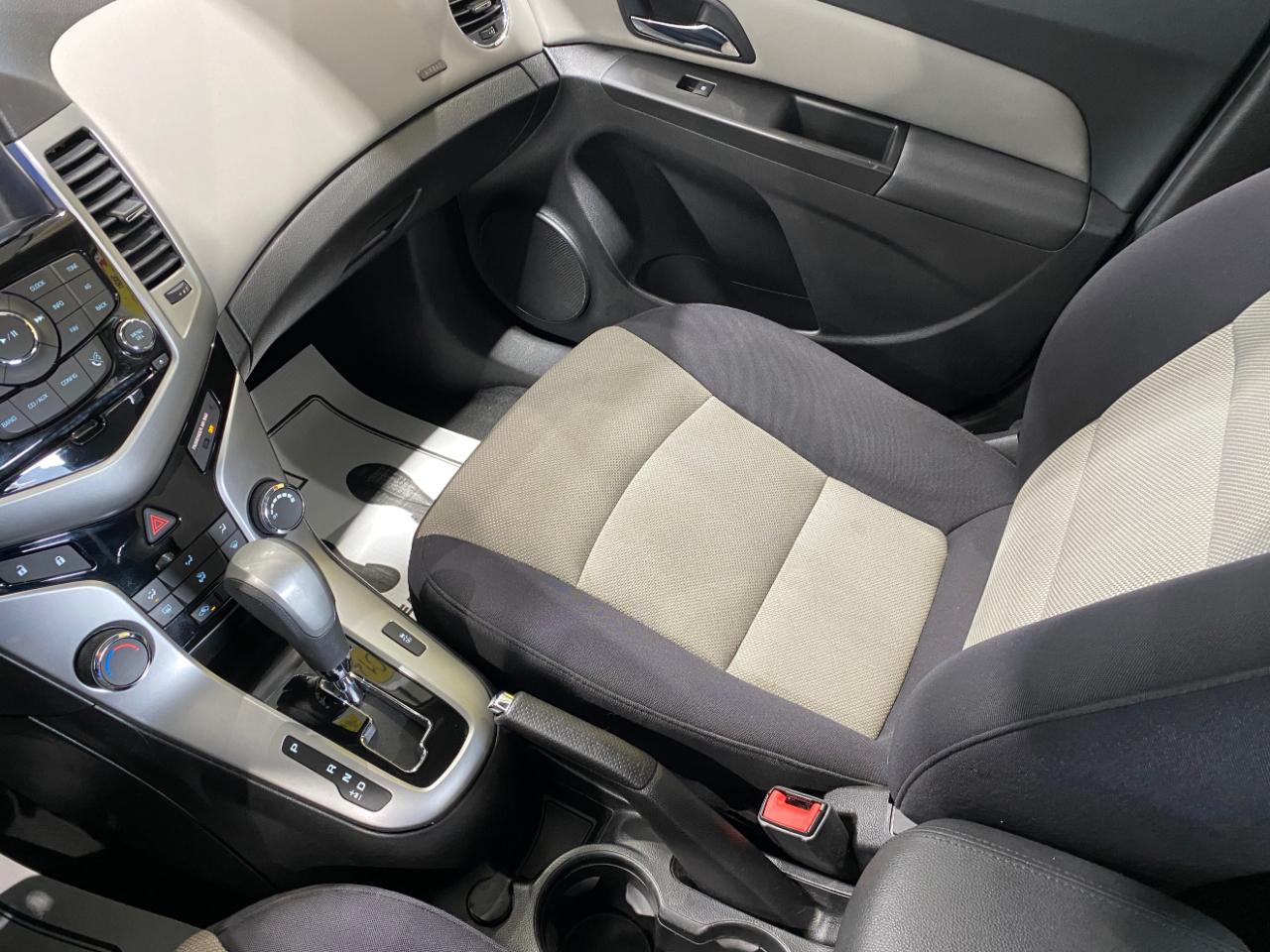 Chevrolet Cruze LS Auto 2014