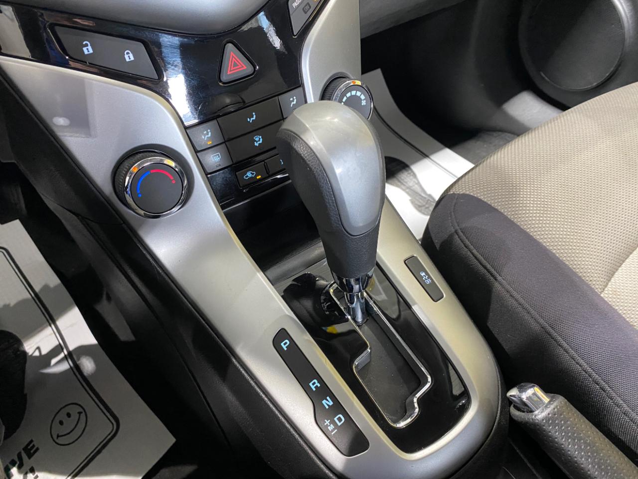 Chevrolet Cruze LS Auto 2014