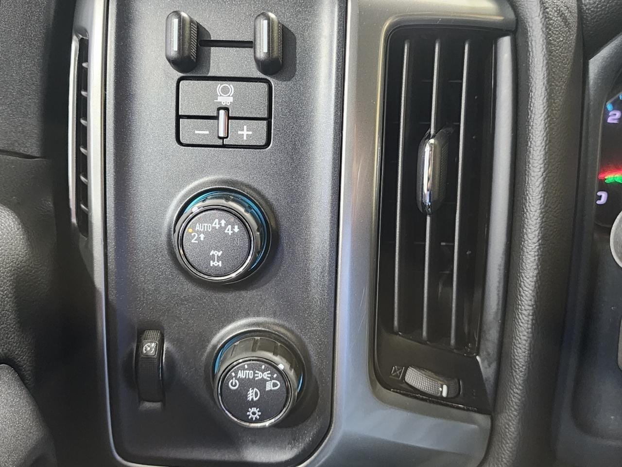 Chevrolet Silverado 1500  2018