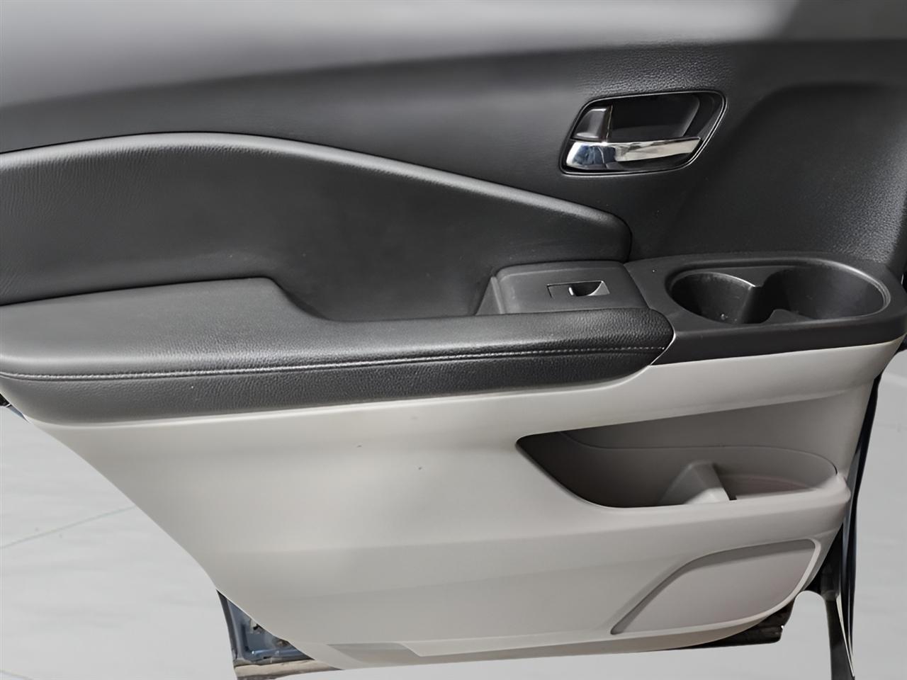 2022 Honda Pilot SE - Photo 30