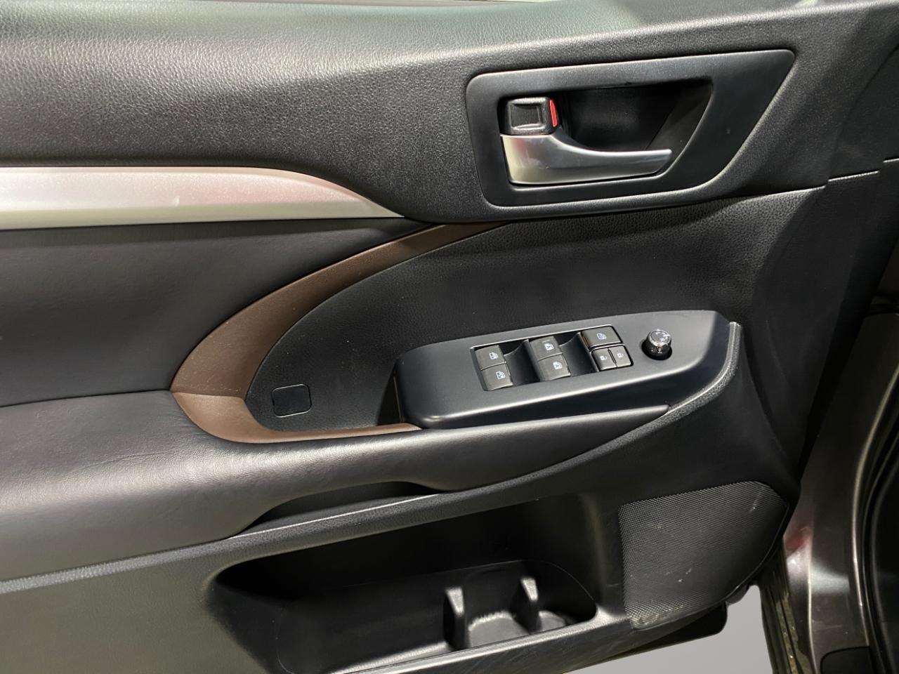 Toyota Highlander XLE AWD V6 2018