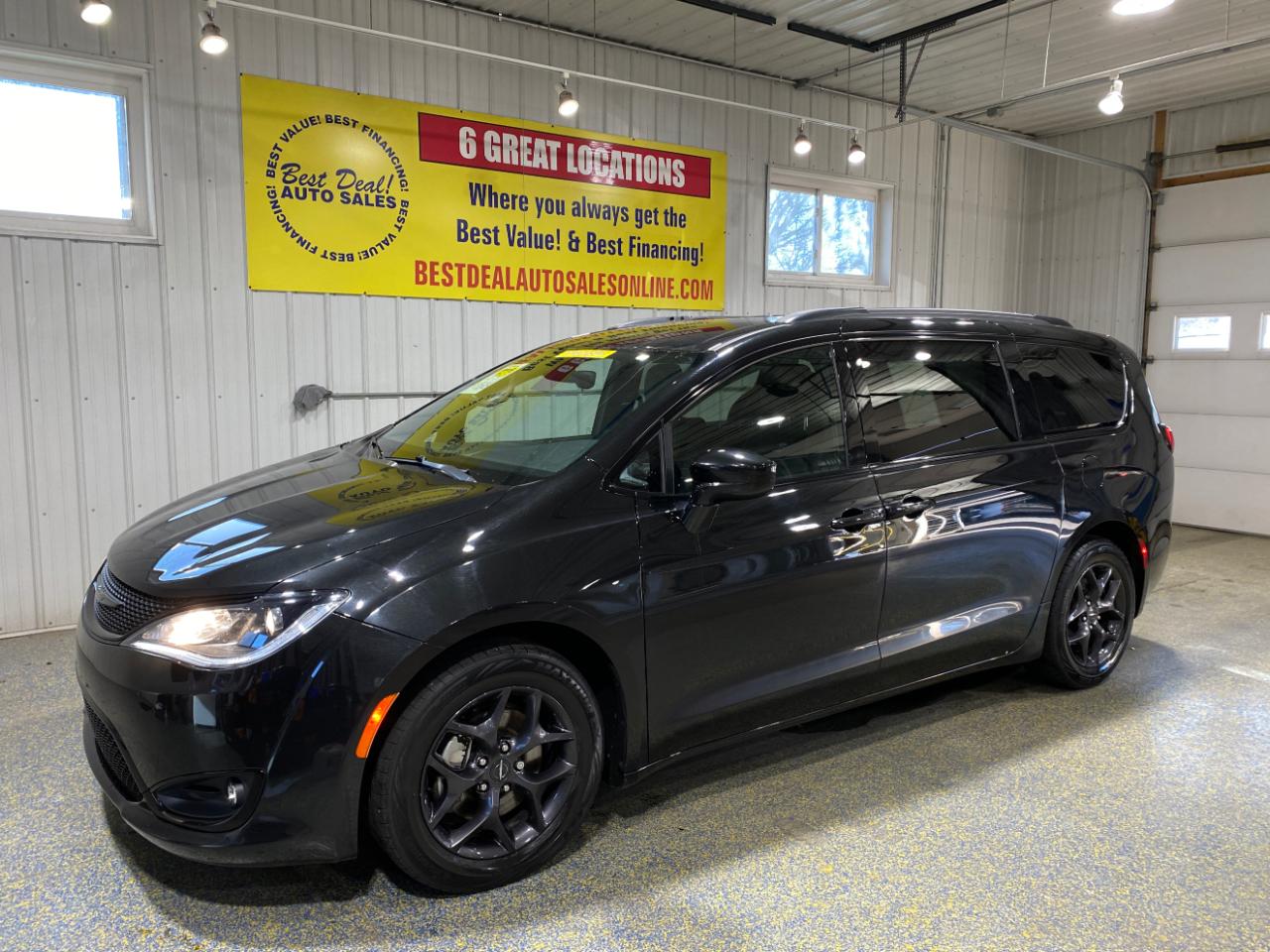 2018 Chrysler Pacifica Touring-L