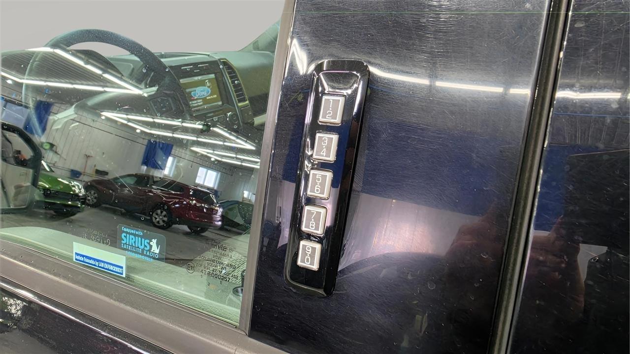 Ford F-150 XL SuperCrew 5.5-ft. Bed 4WD 2015