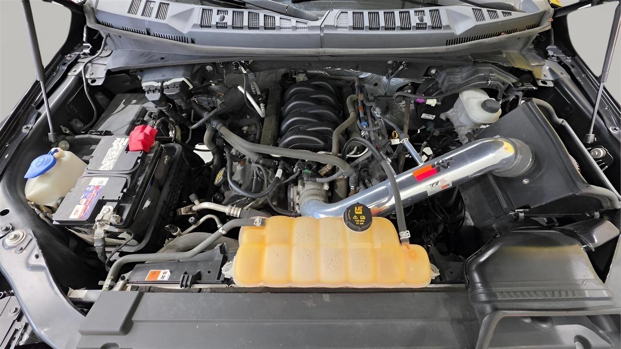 Ford F-150 XL SuperCrew 5.5-ft. Bed 4WD 2015