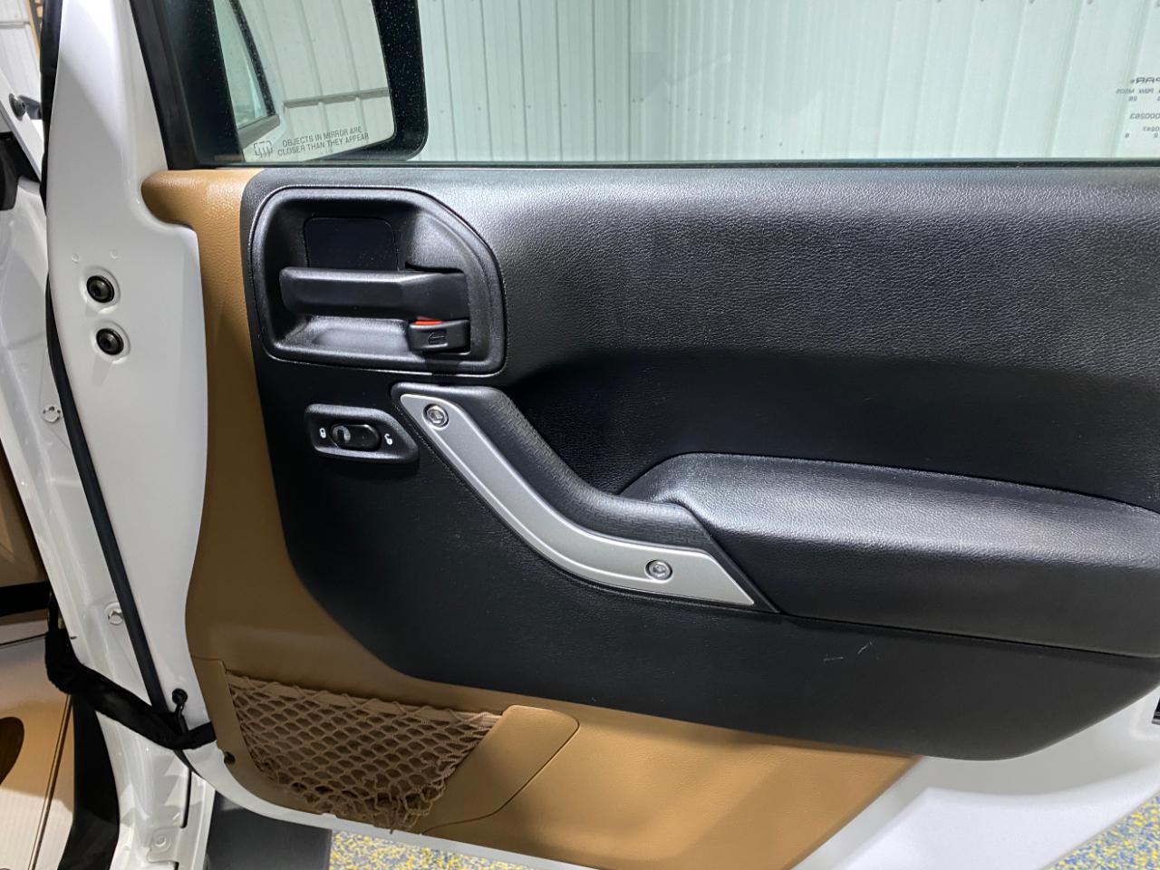 Jeep Wrangler Sahara 4WD 2017