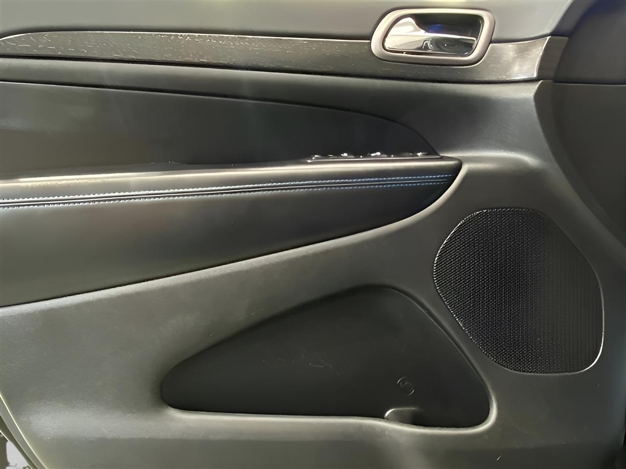 2018 Jeep Grand Cherokee Upland - Photo 12