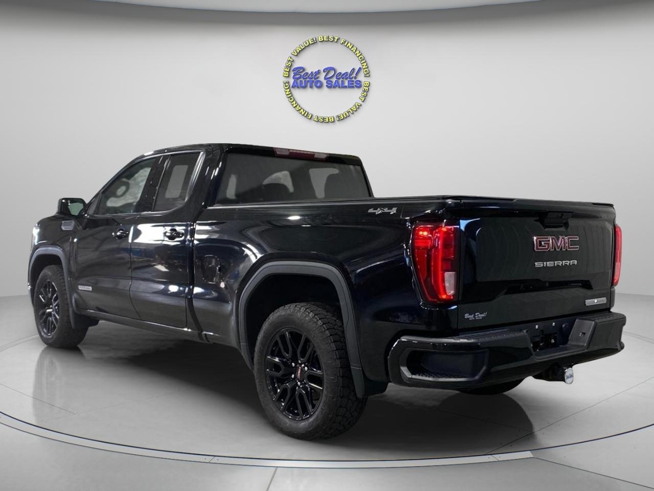 GMC Sierra 1500 Elevation Double Cab 4WD 2021
