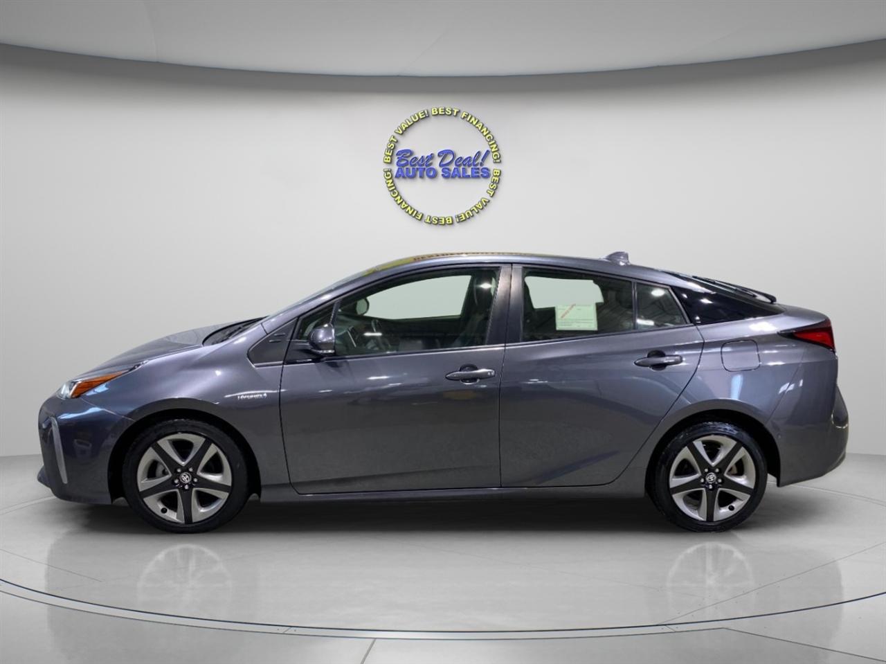 Toyota Prius LE 2022