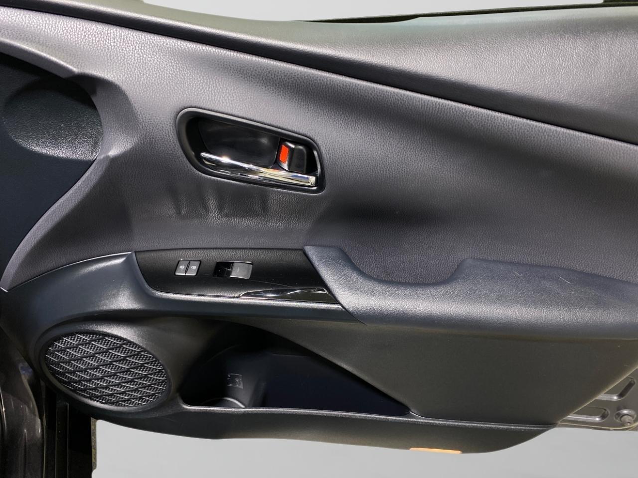 Toyota Prius LE 2022