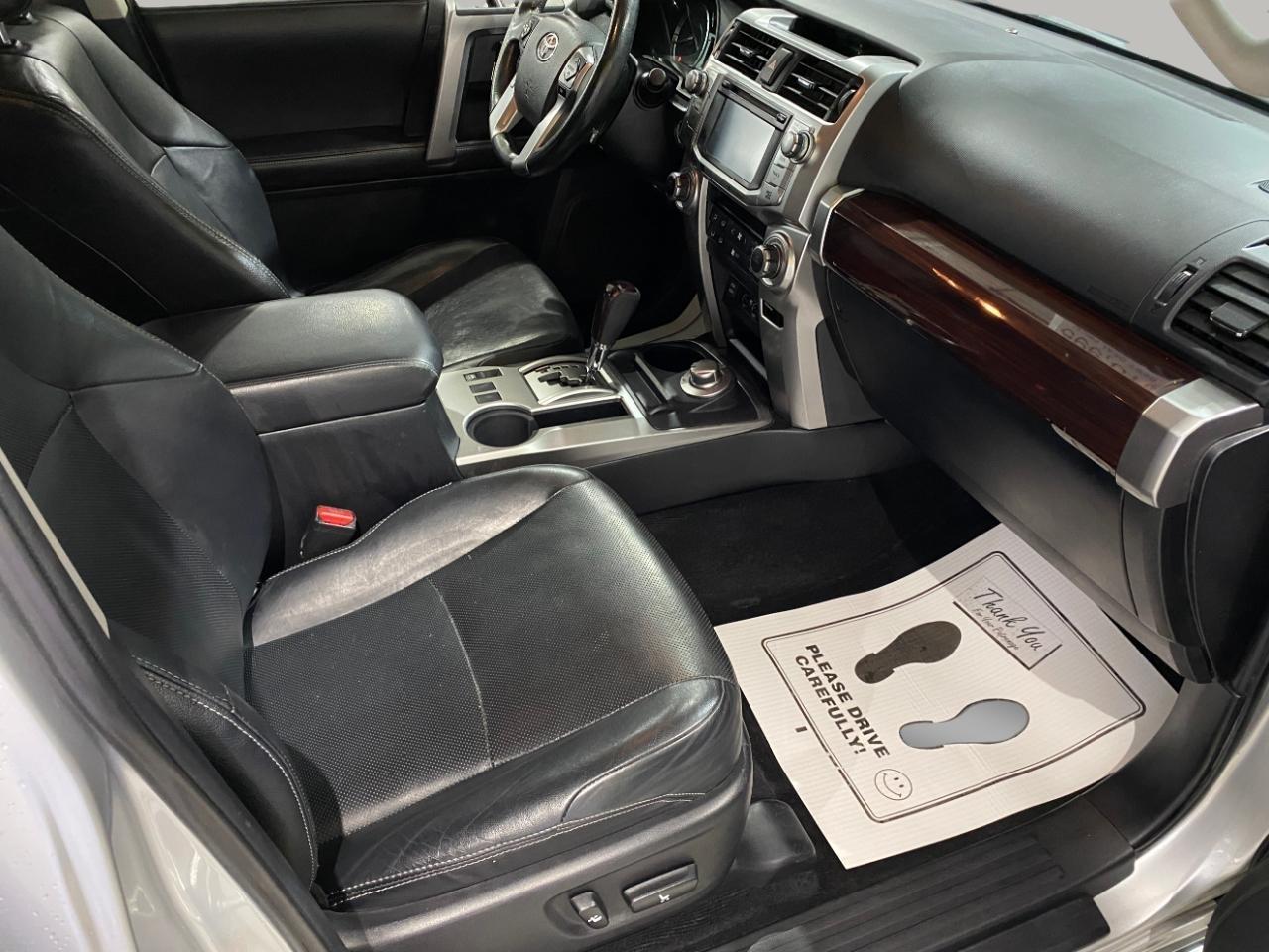 Toyota 4Runner Limited 4WD 2016