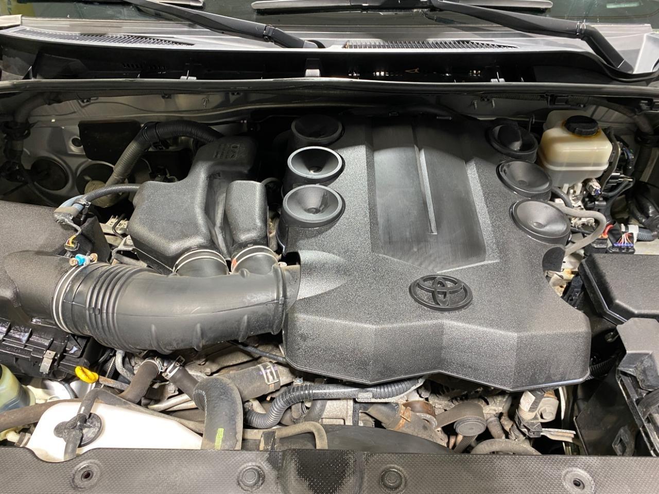 Toyota 4Runner Limited 4WD 2016