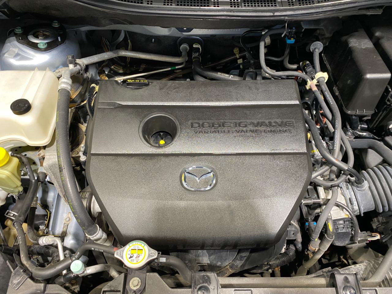 Mazda MAZDA5 Sport 2012