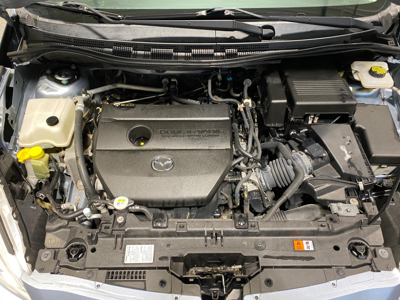 Mazda MAZDA5 Sport 2012