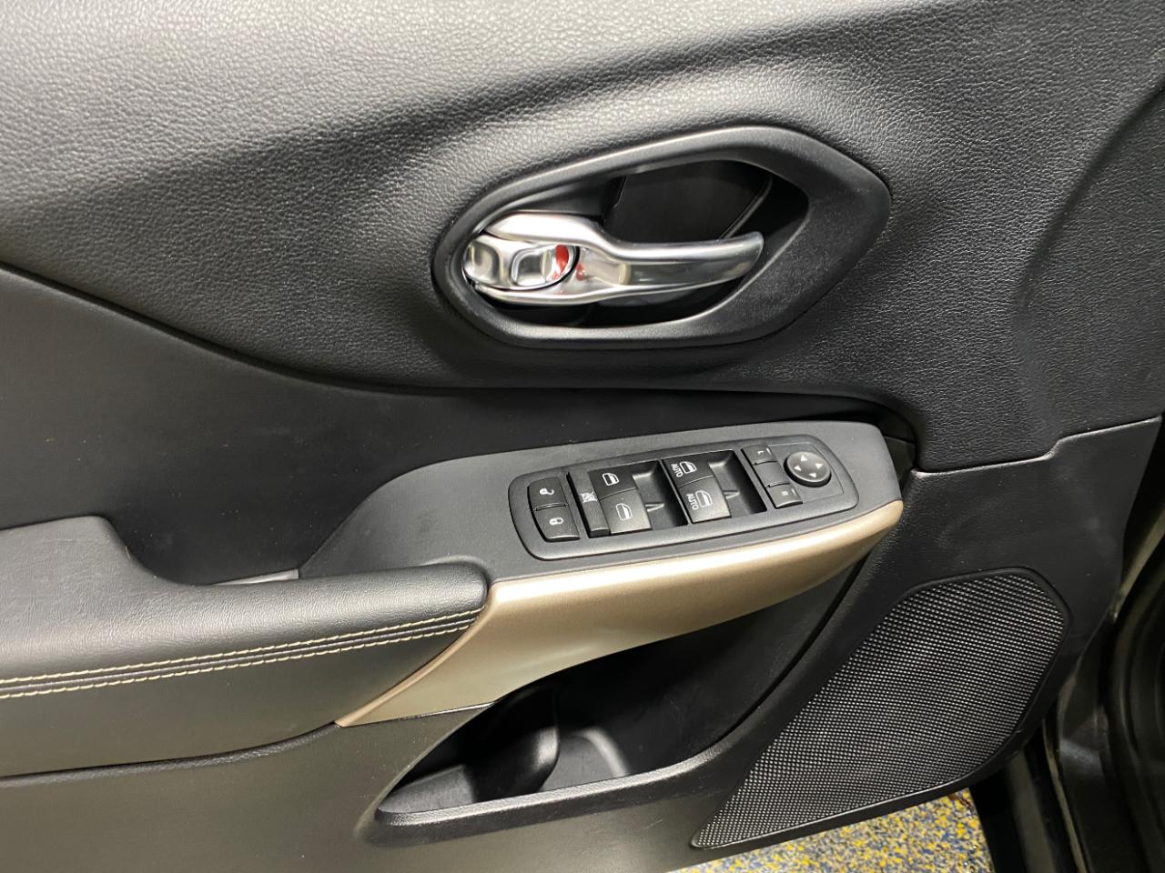 Jeep Cherokee Limited 4WD 2017