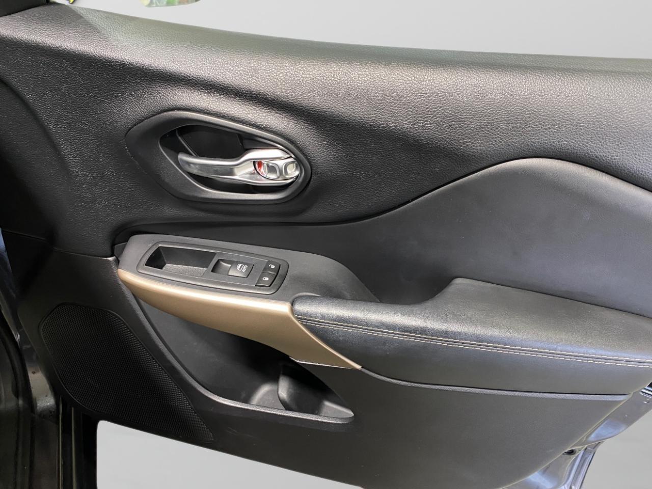 Jeep Cherokee Limited 4WD 2017