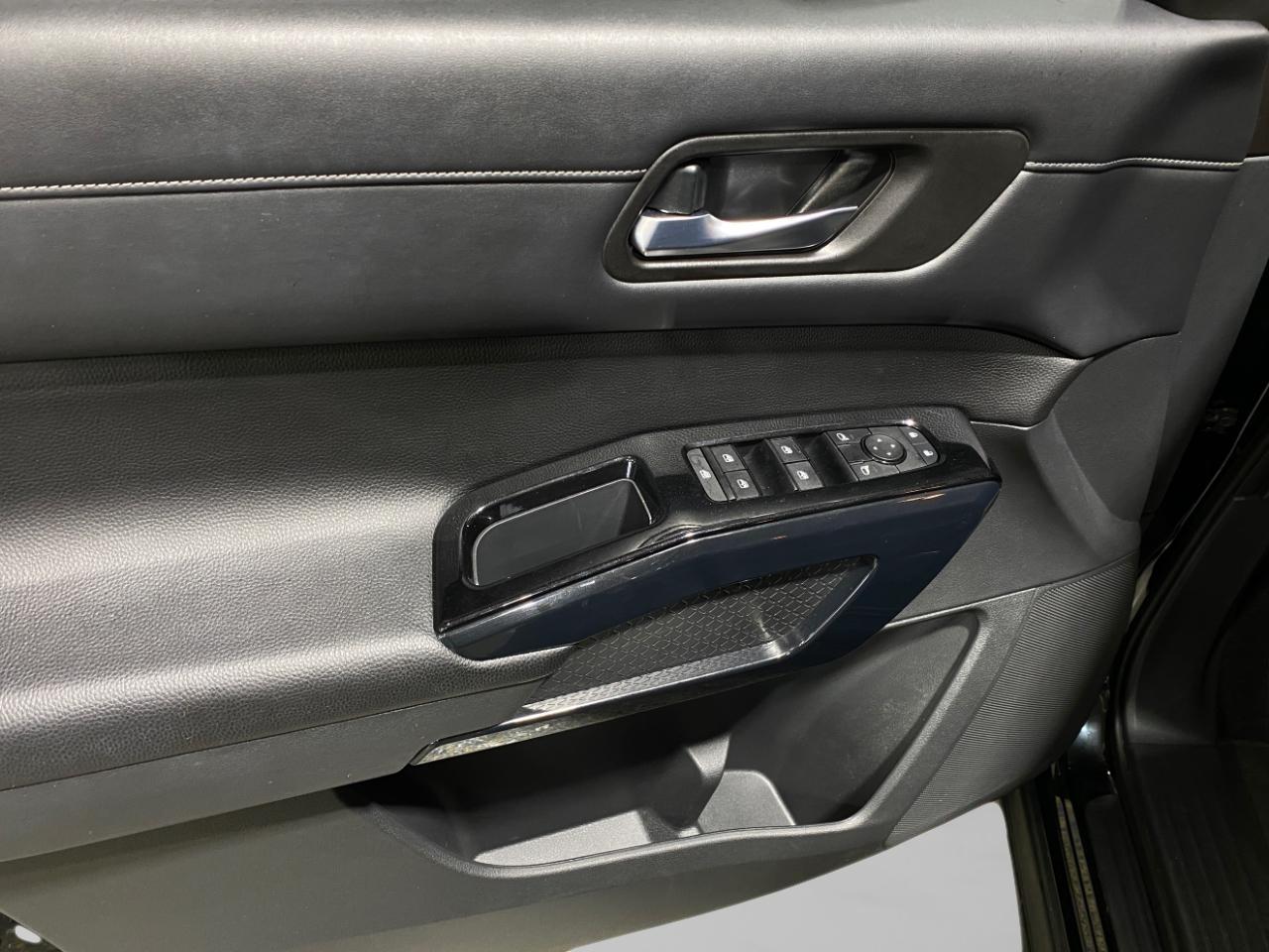 Nissan Pathfinder S 4WD 2022