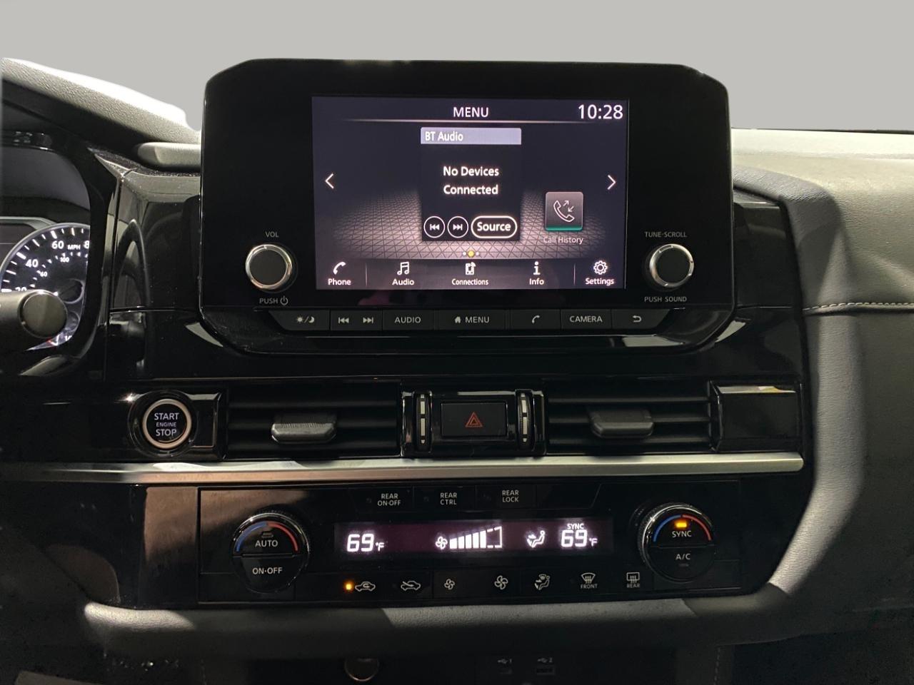 Nissan Pathfinder S 4WD 2022