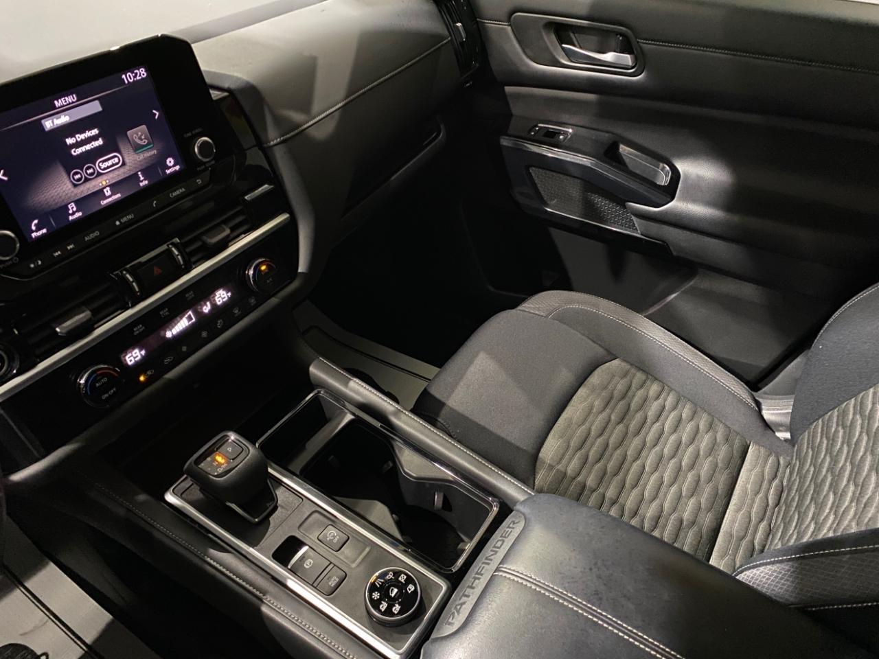 Nissan Pathfinder S 4WD 2022