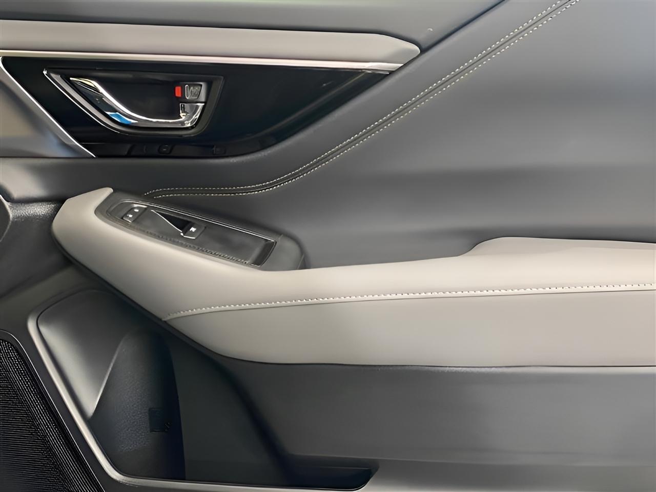 Subaru Outback  2023