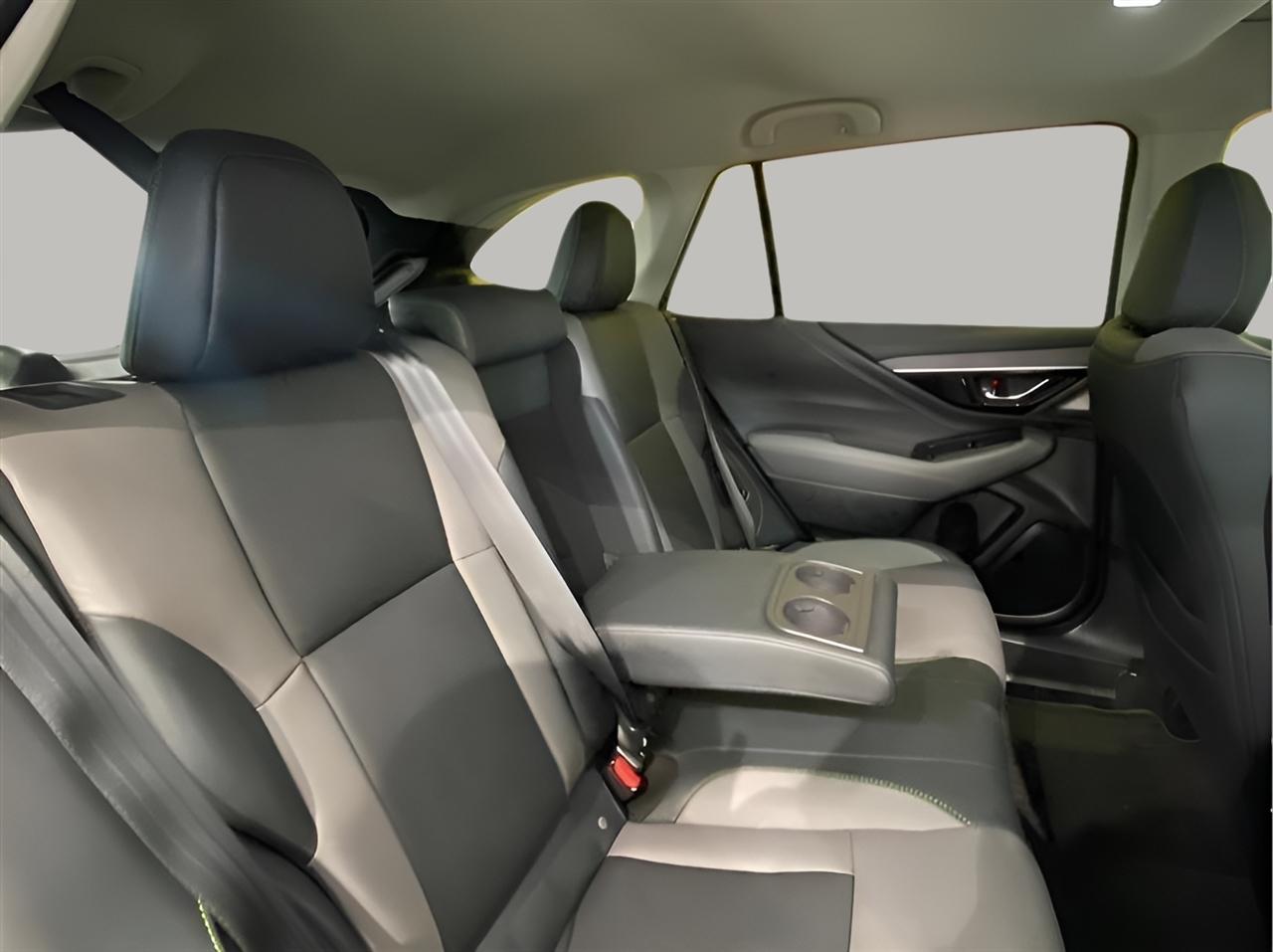 Subaru Outback  2023