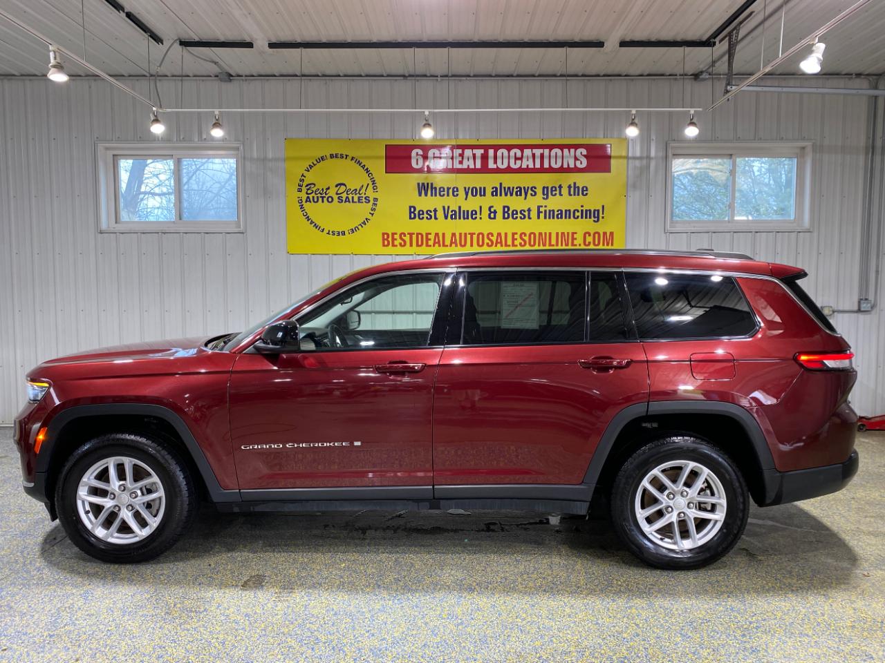 Jeep Grand Cherokee L Laredo 4WD 2023