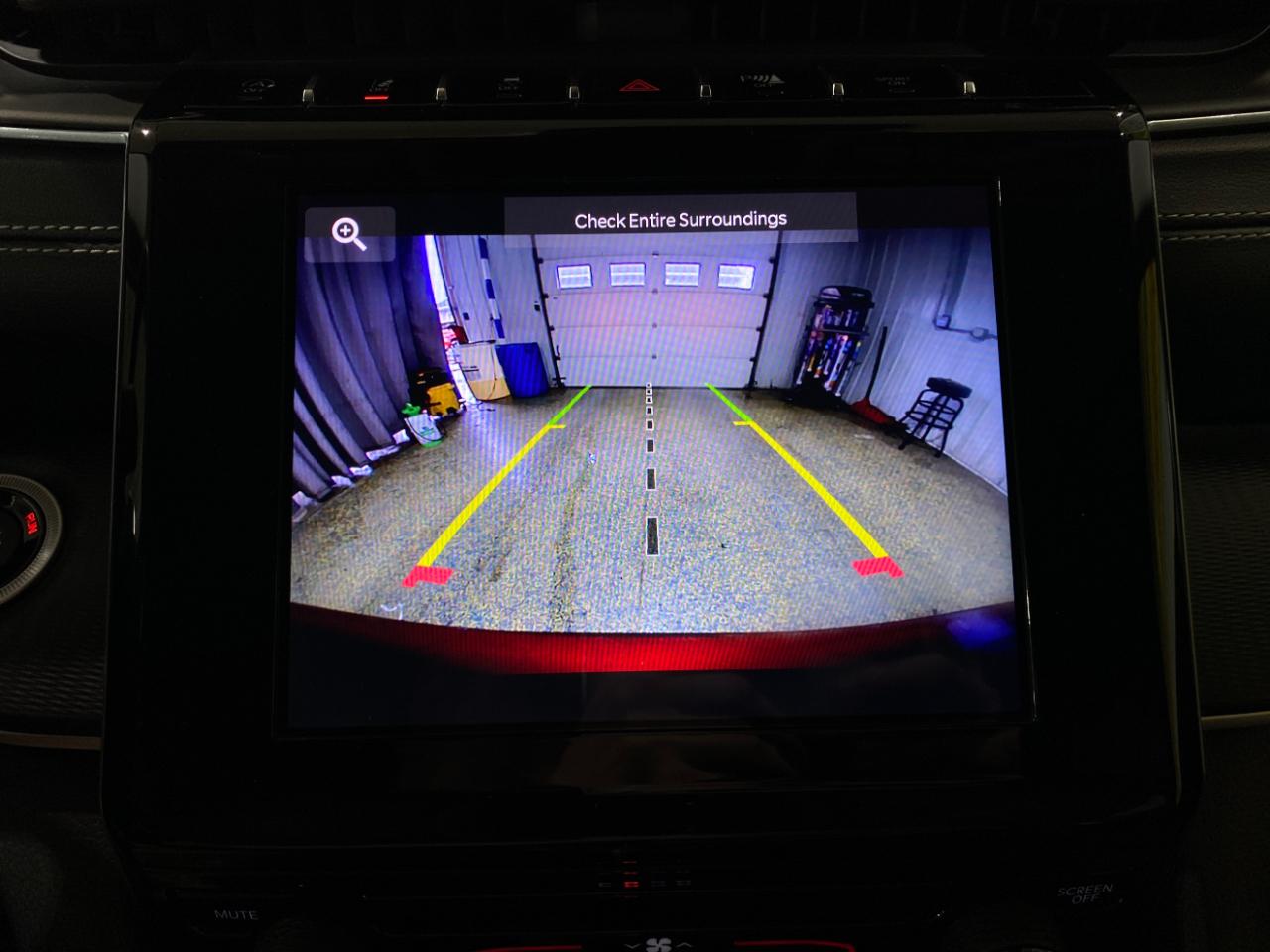 Jeep Grand Cherokee L Laredo 4WD 2023