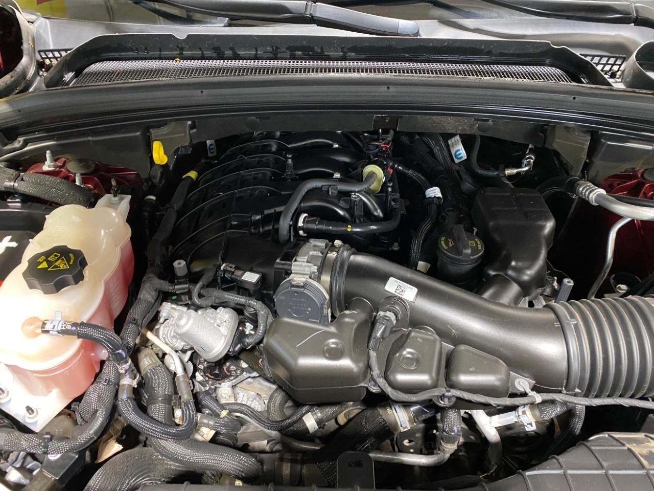 Jeep Grand Cherokee L Laredo 4WD 2023