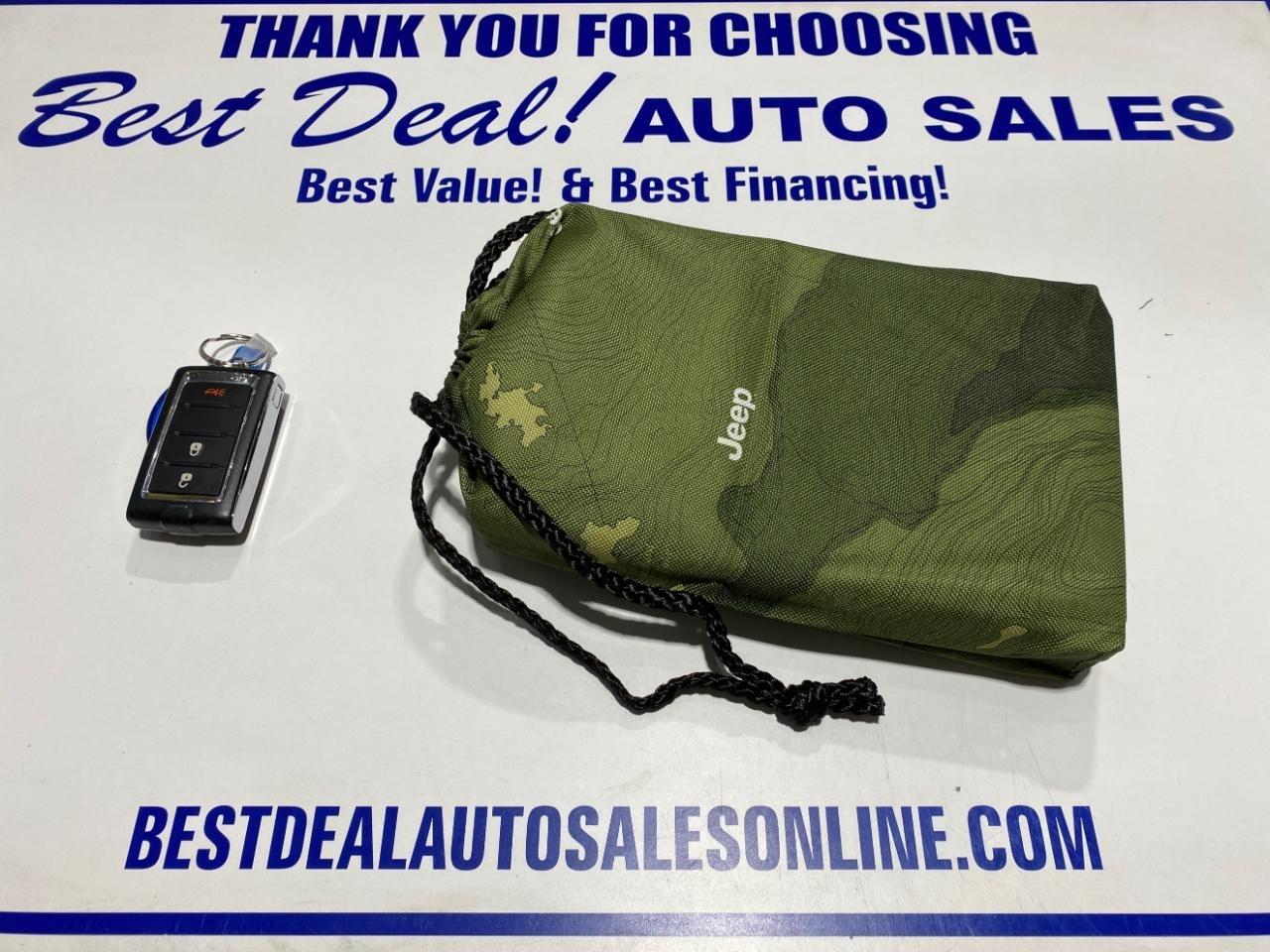 Jeep Grand Cherokee L Laredo 4WD 2023