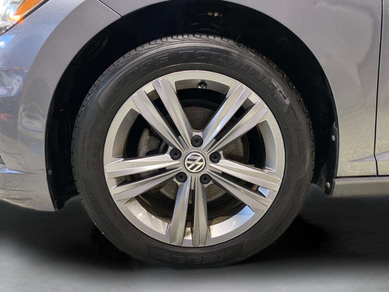 Volkswagen Jetta 1.4T R-Line 8A 2019