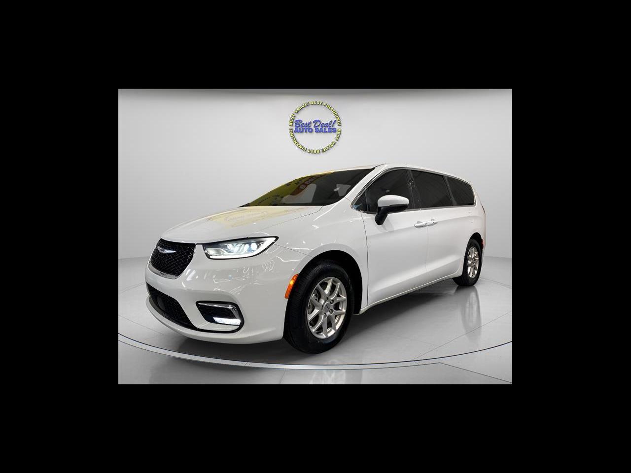 Chrysler Pacifica Touring 2023