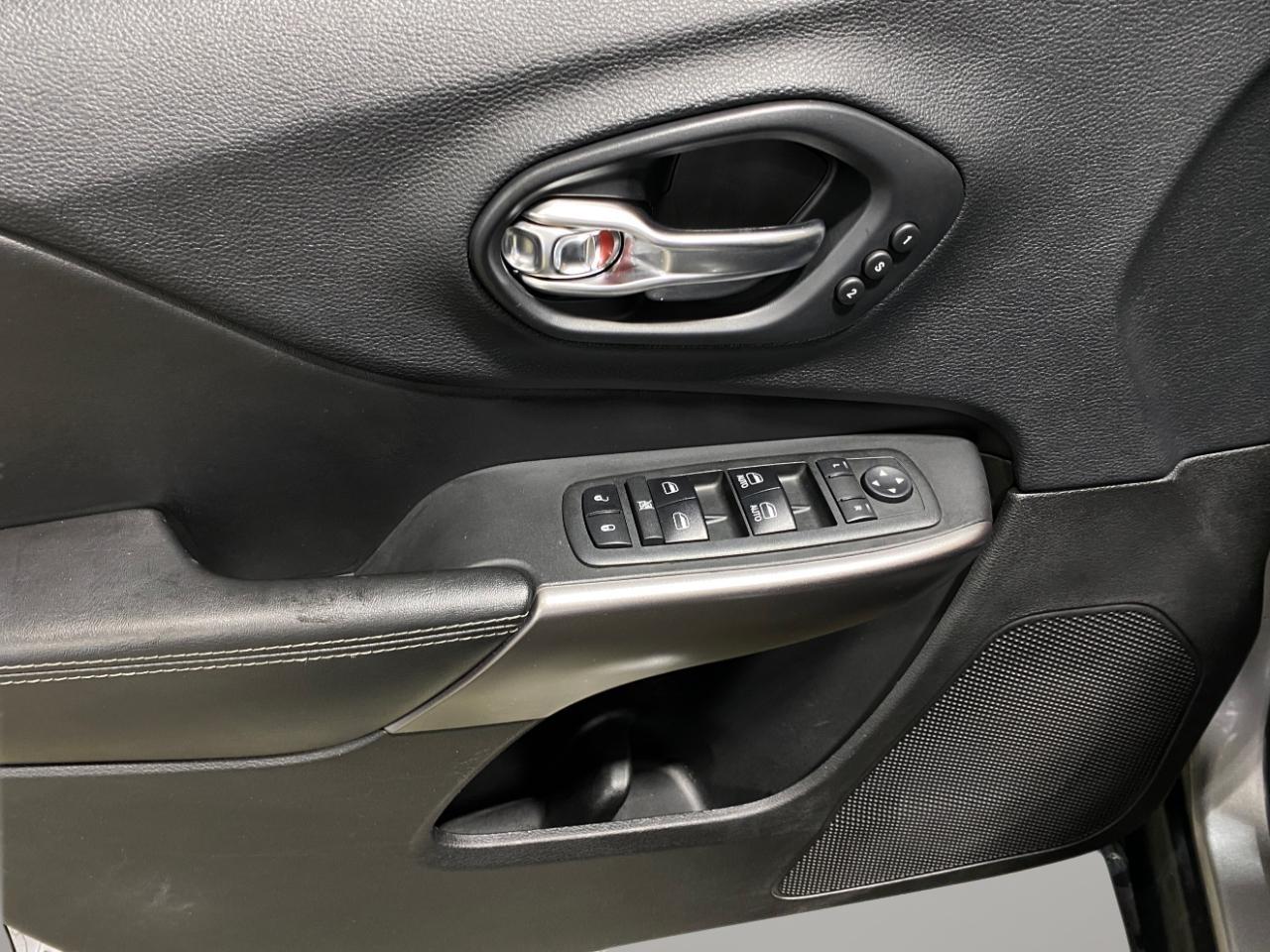 Jeep Cherokee Limited 4WD 2019