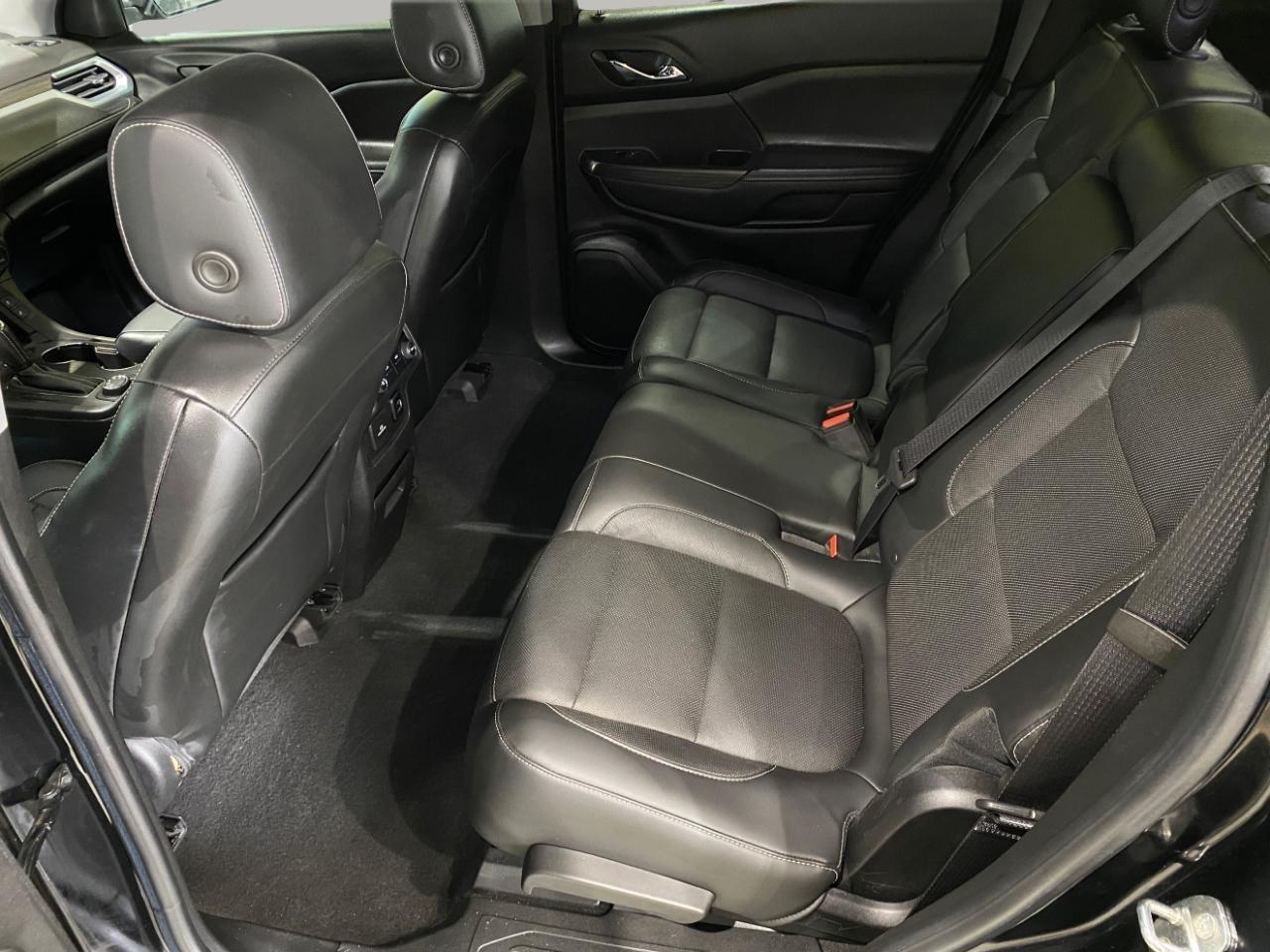 GMC Acadia  2017