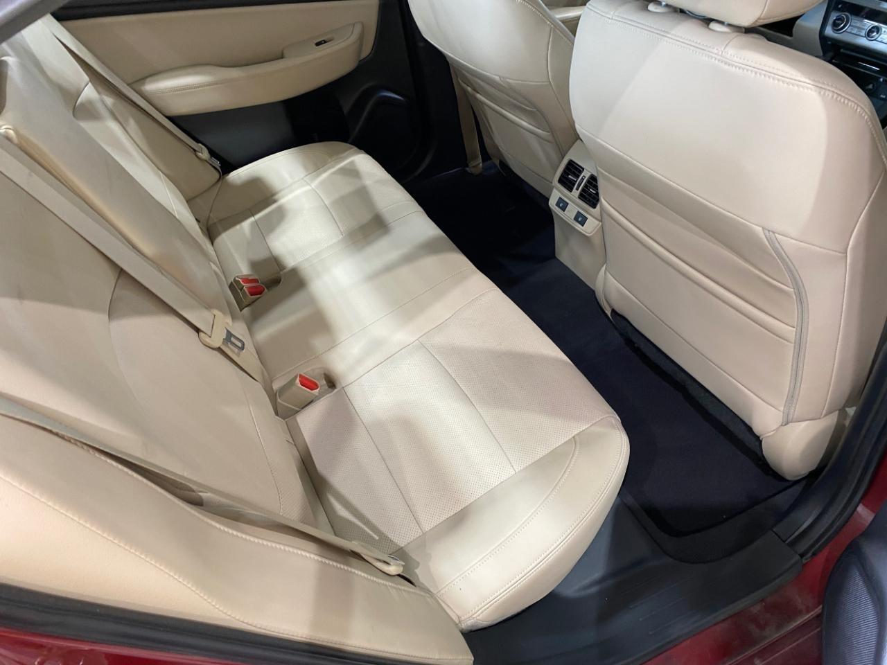 Subaru Legacy 2.5i Limited 2016