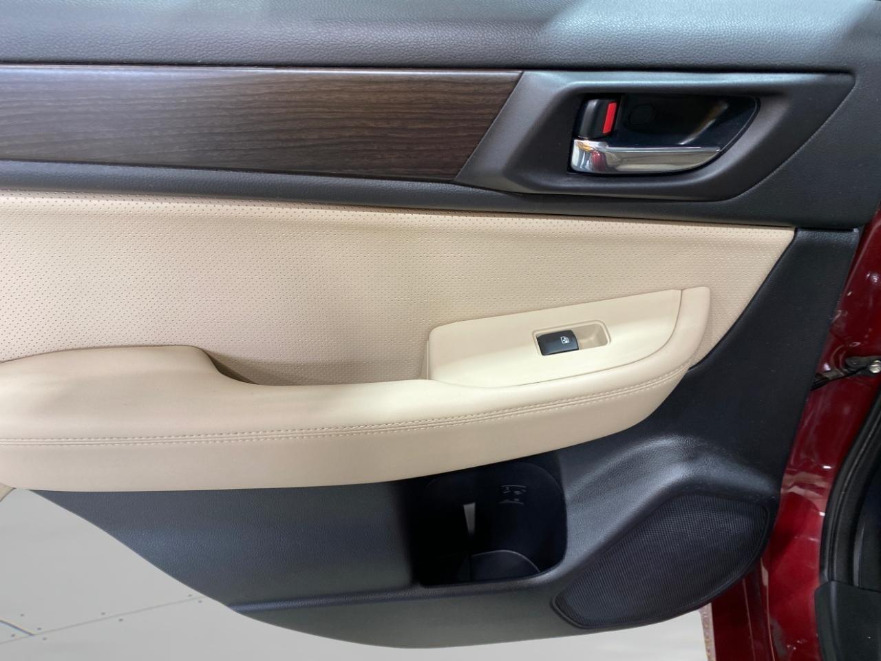 Subaru Legacy 2.5i Limited 2016
