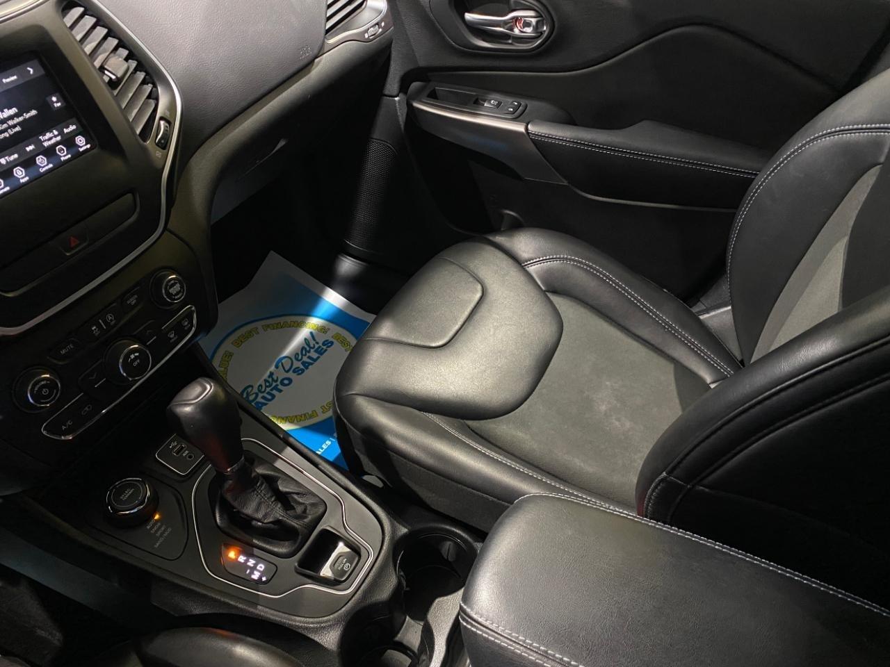 Jeep Cherokee Latitude Plus 4WD 2019