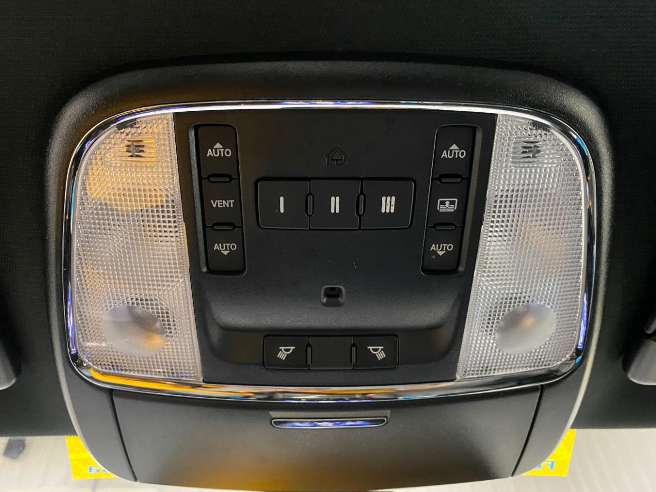 Chrysler 300 S V6 RWD 2019