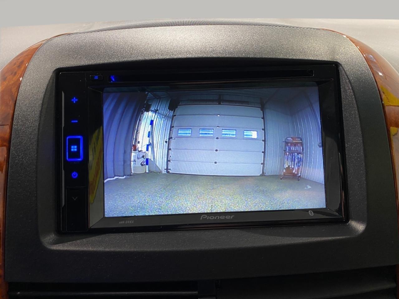 Toyota Sienna XLE FWD 2009