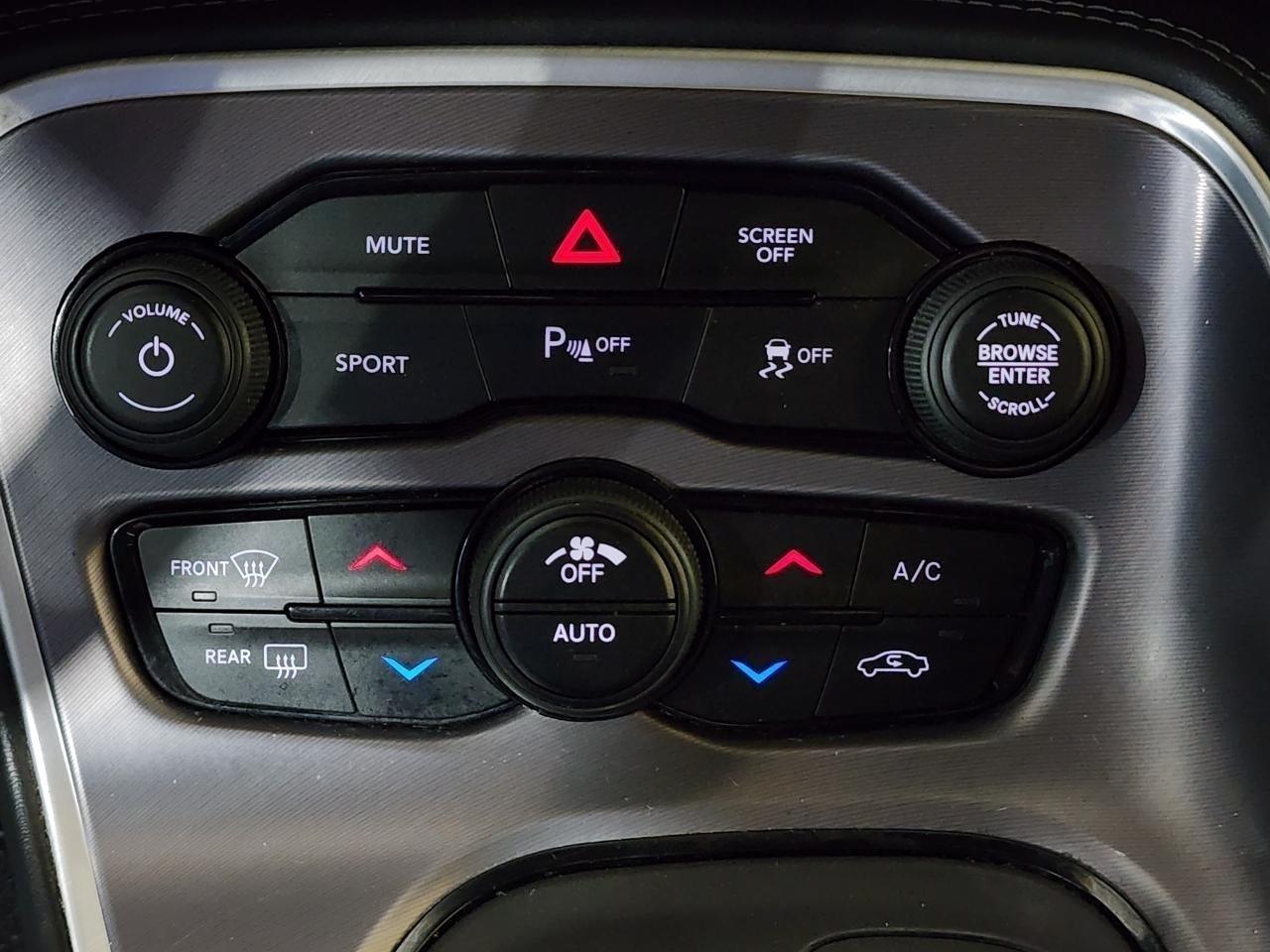 Dodge Challenger  2020