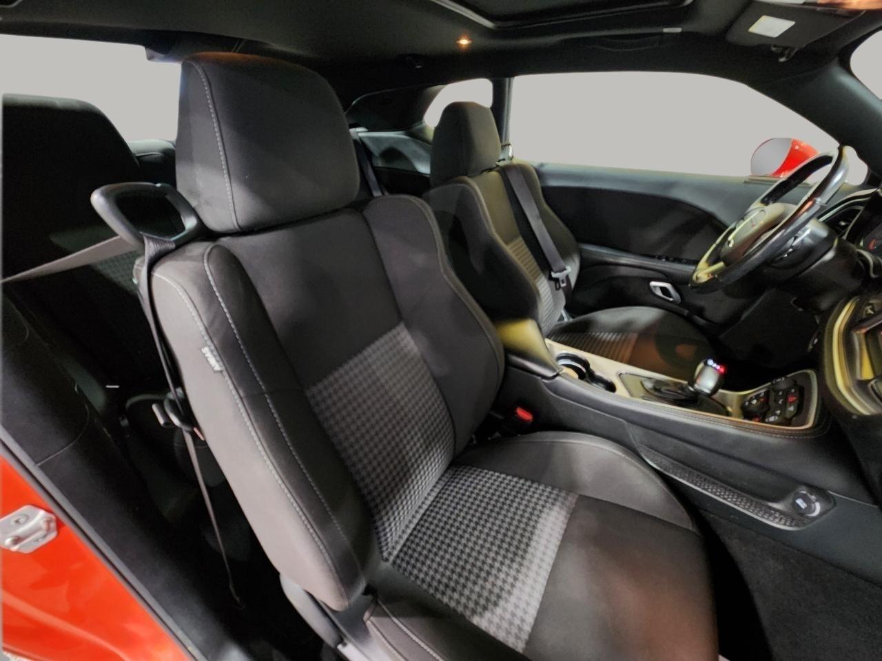 Dodge Challenger  2020